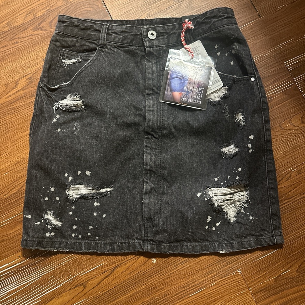 Zara Trafaluc Rocker Biker Boho Chic Denim Black Distressed Mini Skirt